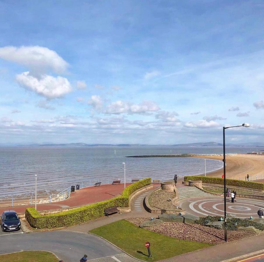 Lovely 2 Bedroom Modern Loft Apartment Sea View Morecambe Exterior foto
