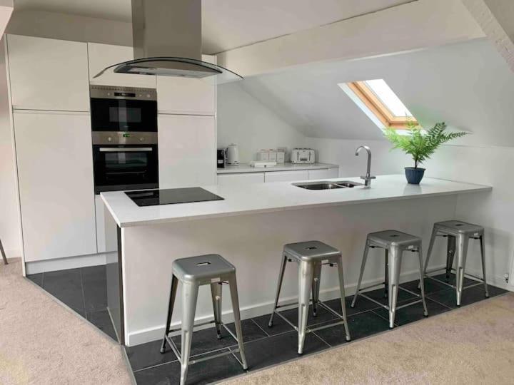 Lovely 2 Bedroom Modern Loft Apartment Sea View Morecambe Exterior foto